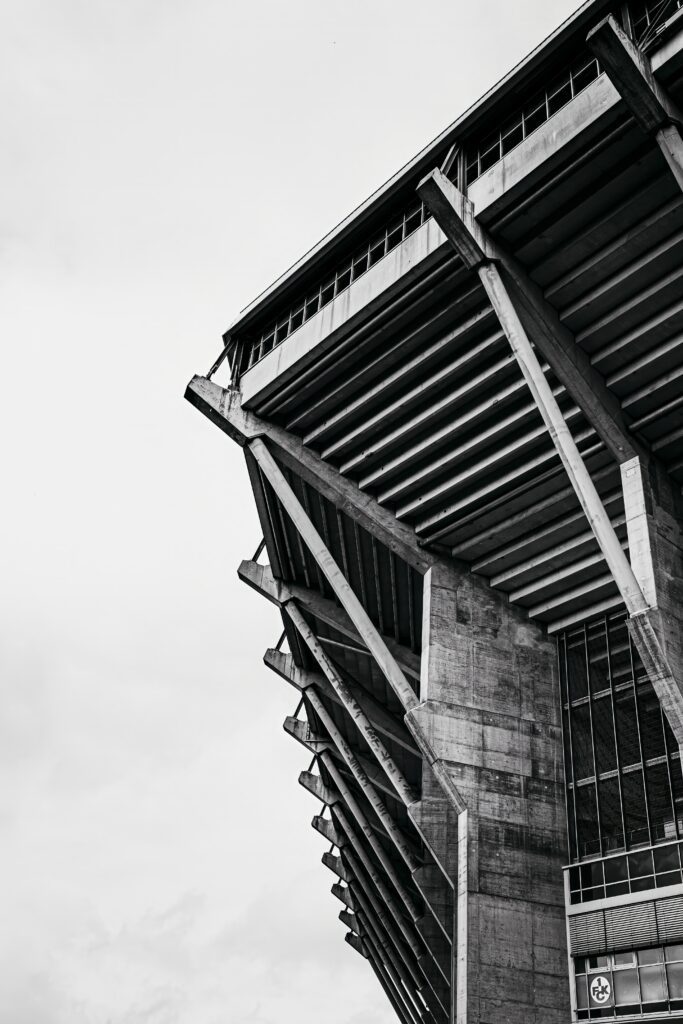 Fritz-Walter-Stadion in Kaiserslautern, Pfalz, 2. Bundesliga, Architekturfotografie, Tribüne, Westkurve, Fotograf